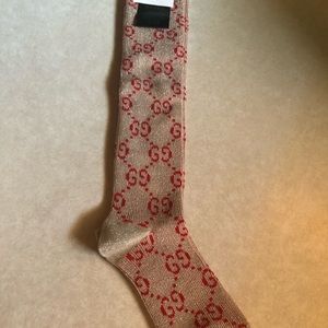 Gucci socks.Fits shoe size 5 to 9. New
